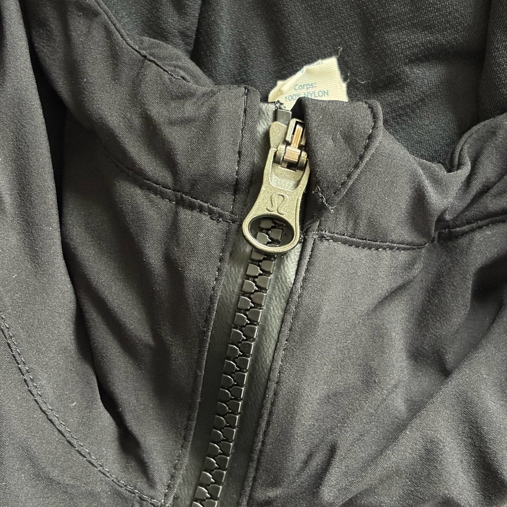Lululemon 🍋 Rise & Shine Jacket II - Picture 6 of 8